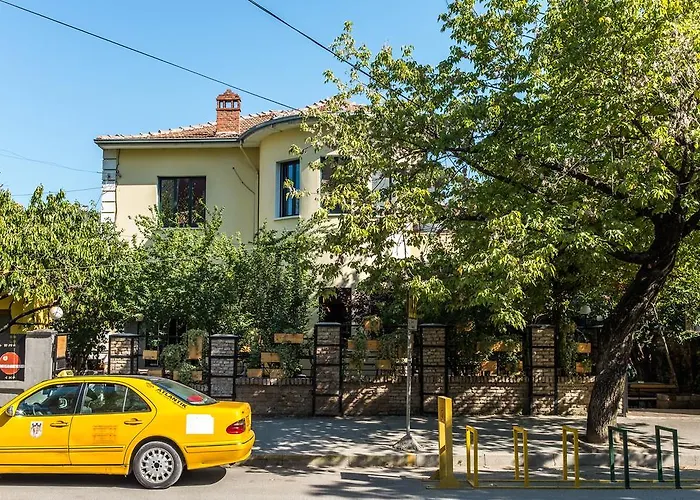 Destil * تيرانا