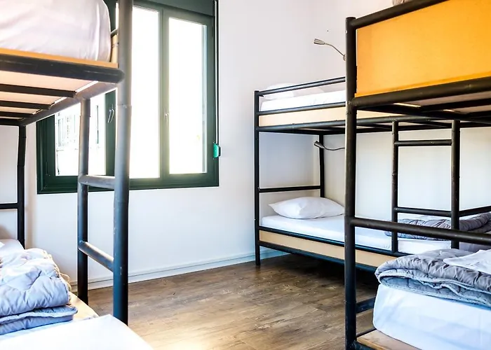 Destil Hostel Tirana